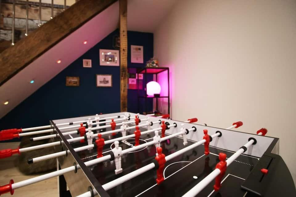 Exquisite Clifton Gem - Football Table 브리스틀 외부 사진